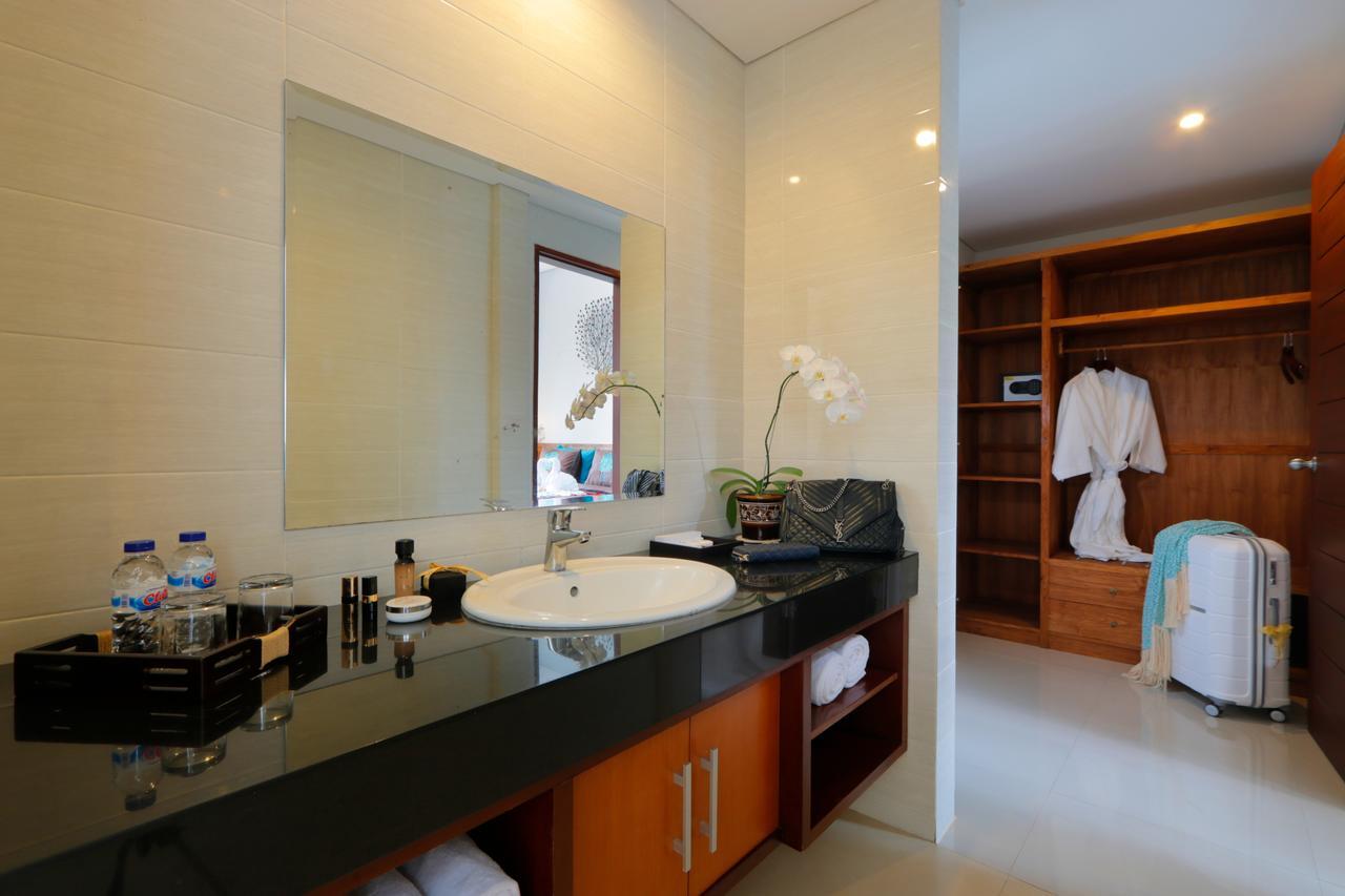 Vansari Serenity Villa Семиняк Екстериор снимка